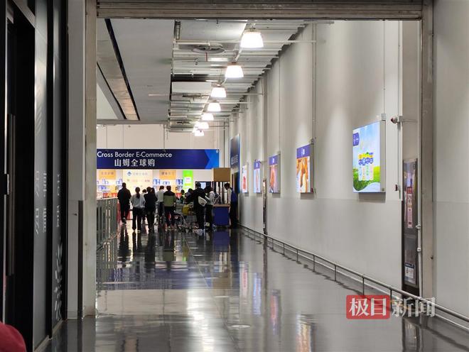 有人第一个月就赚5000元食品安全难保证麻将胡了“疑在厕所分装蛋糕”的山姆代购:(图5) 有人第一个月就赚5000元食品安全难保证麻将胡了“疑在厕所分装蛋糕”的山姆代购:(图5)