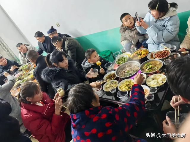 ”牢记：1不结、3要拜、4不说、5要吃麻将胡了2游戏入口明日正月十二是“凶日(图5)