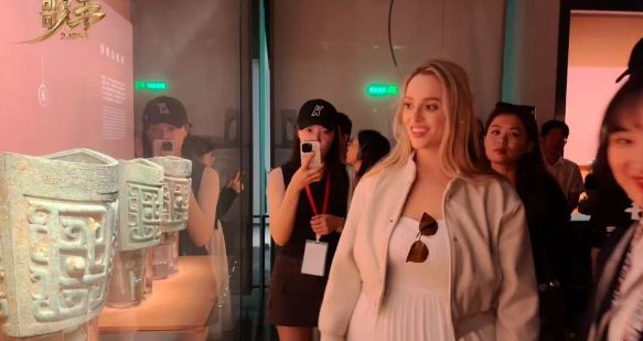 围赛幻想帮唱嘉宾是王嘉尔或刘宪华麻将胡了者来女人菜瘾大参加歌手突(图2) 围赛幻想帮唱嘉宾是王嘉尔或刘宪华麻将胡了者来女人菜瘾大参加歌手突(图2)